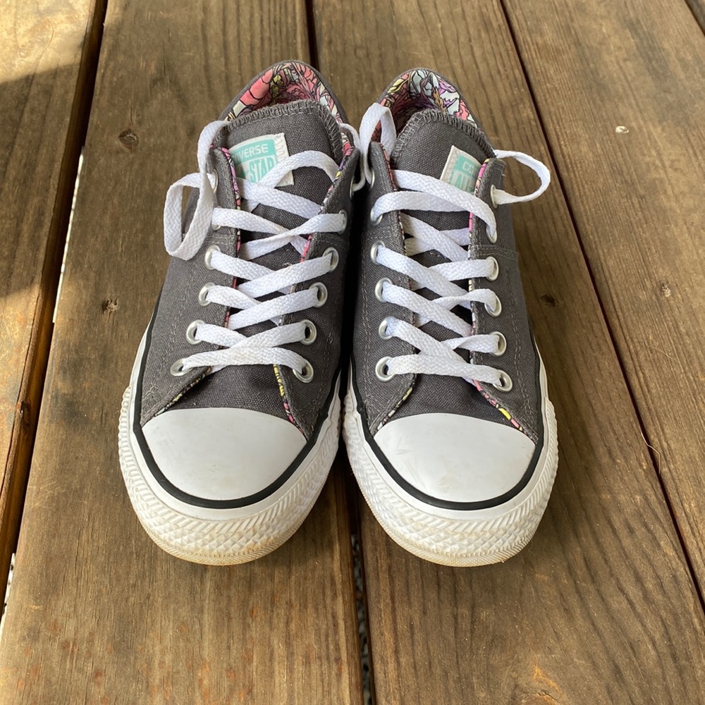 Women Grey Chuck Taylor Converse